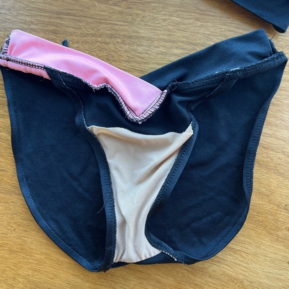 Vintage 1980’s/ 90’s  Black and Pink Bikini Cole of California - Picture 10 of 12